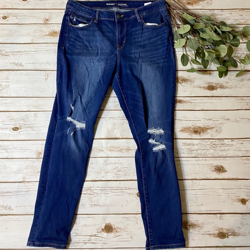 Old Navy • Distressed Rockstar Jeans •